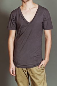 Unisexdeepvnecktee9irona